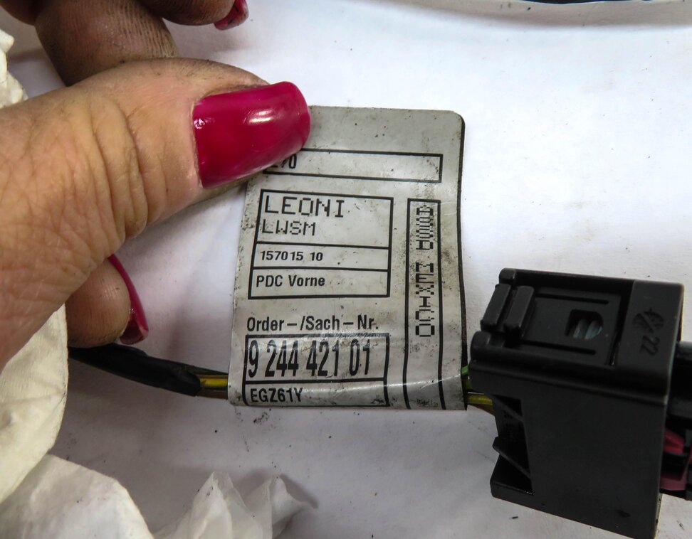 Thumbnail 3: 2013 BMW X5 (E70) FRONT PDC PARK DISTANCE SENSOR SET w/ HARNESS (BLACK 475)