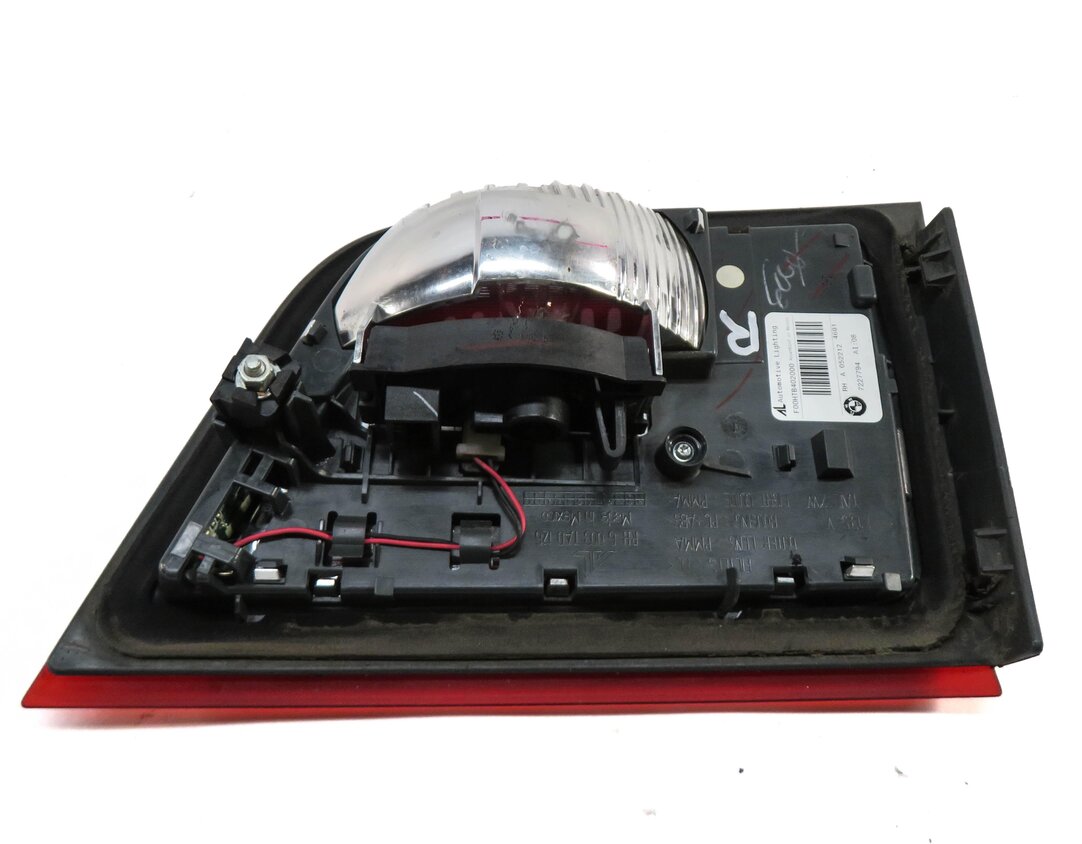 Thumbnail 4: 11-13 BMW X5 X5M (E70) RIGHT PASSENGER INNER TAILLIGHT LIGHT LAMP (INCANDESCENT)