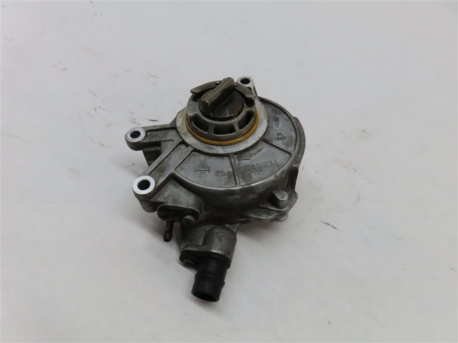 Thumbnail 2: 2010-2017 BMW 550i 650i 750i M5 M6 X5 X6 4.4L V8 TWIN TURBO BRAKE VACUUM PUMP