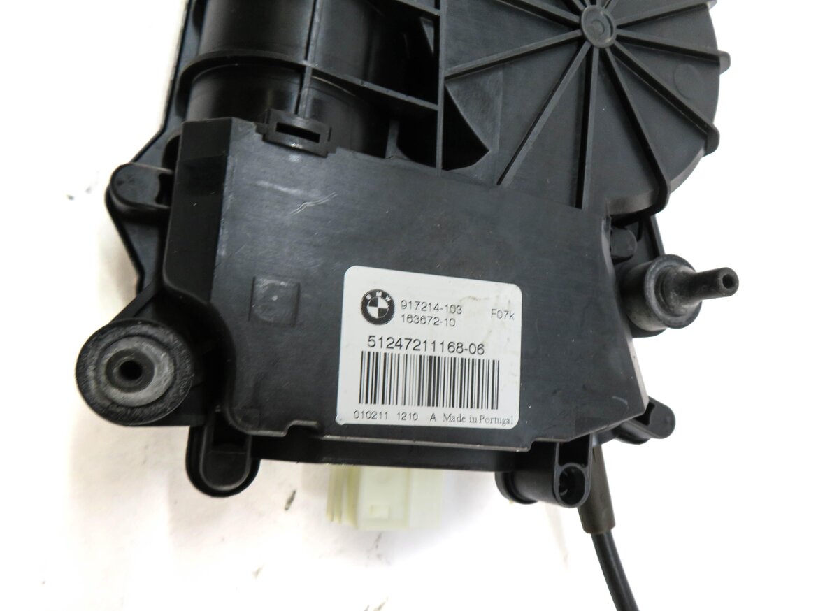 Thumbnail 5: 2011 BMW 550iGT (F07) REAR UPPER TRUNK LOCK LATCH ACTUATOR w/ SOFT CLOSE MOTOR