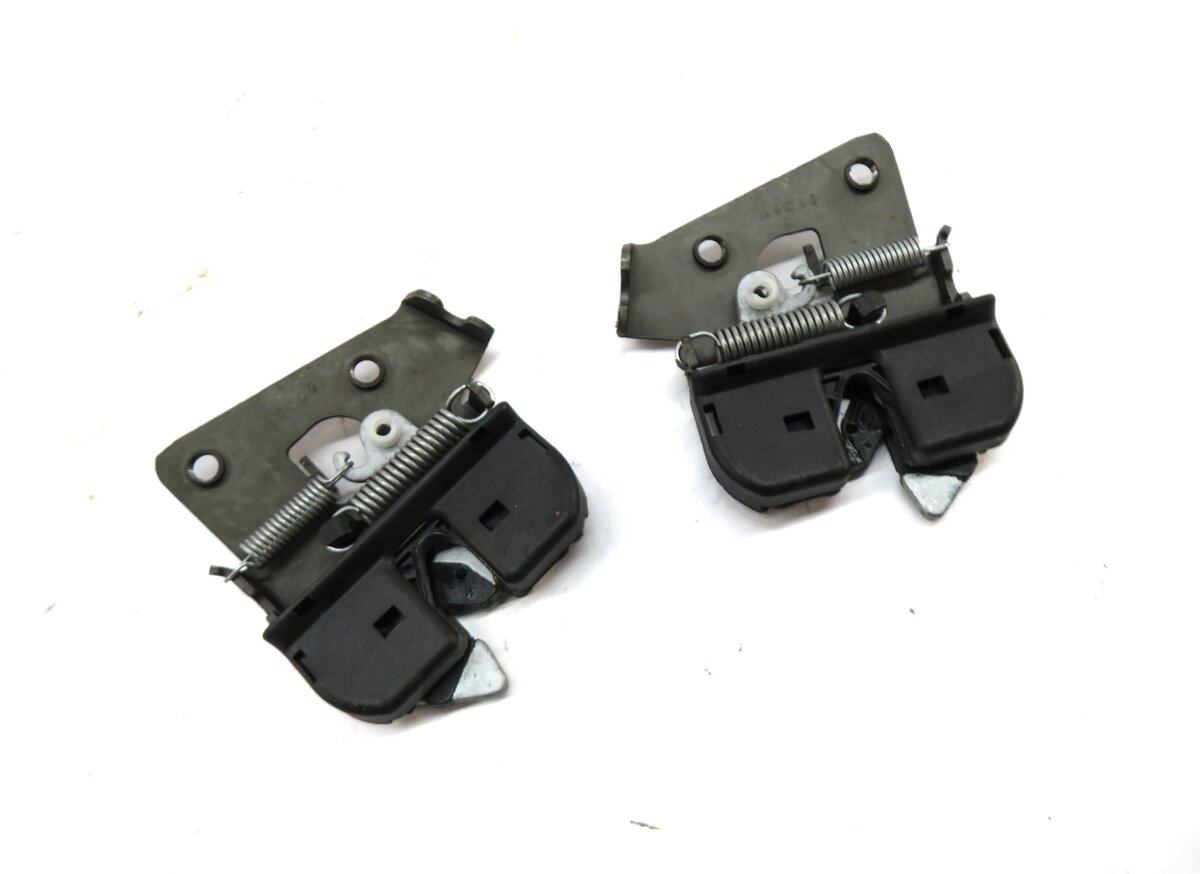 2011 BMW 550iGT (F07) LEFT & RIGHT REAR SEAT LOCK LATCH SET-2