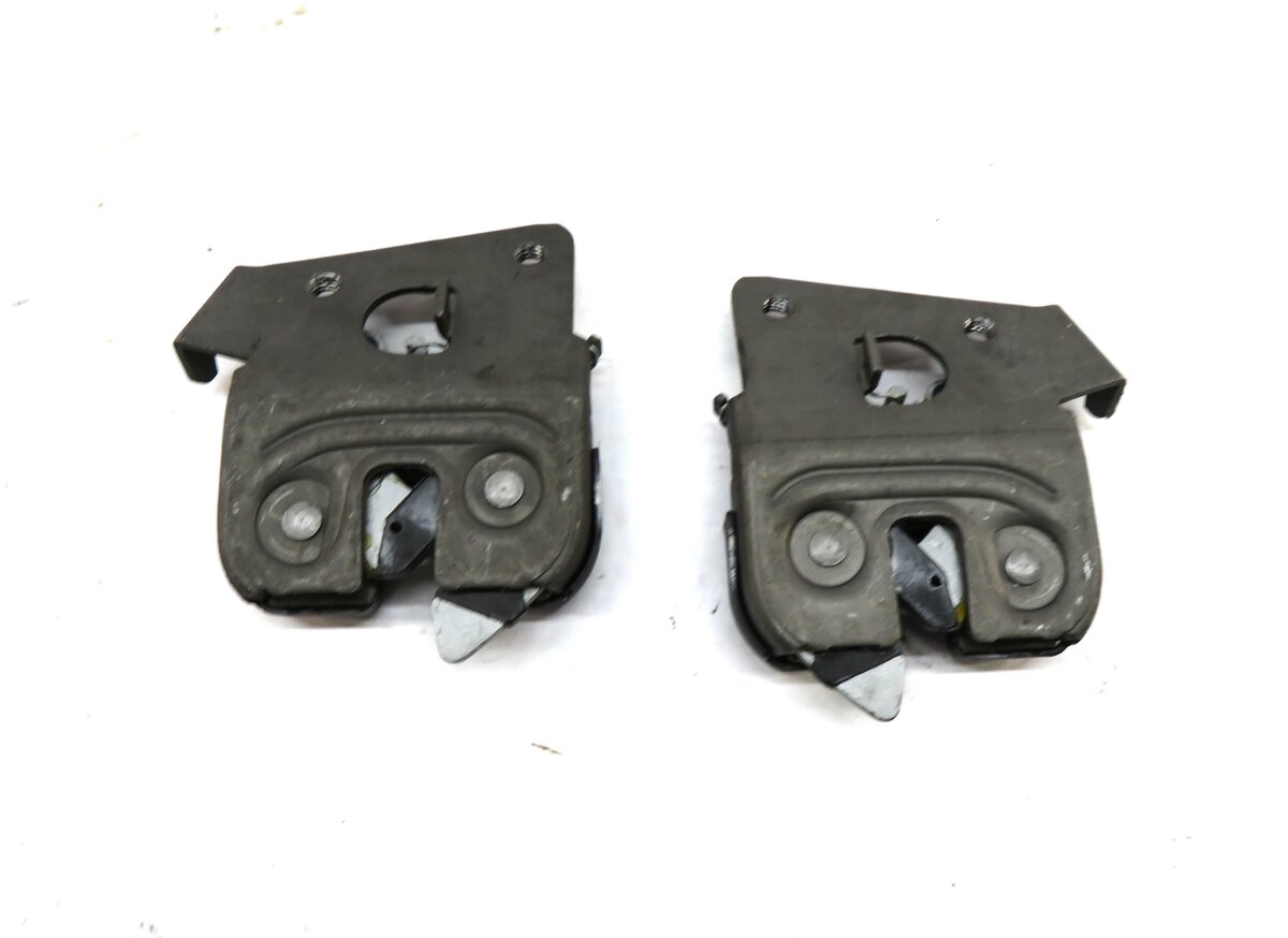 Thumbnail 4: 2011 BMW 550iGT (F07) LEFT & RIGHT REAR SEAT LOCK LATCH SET-2