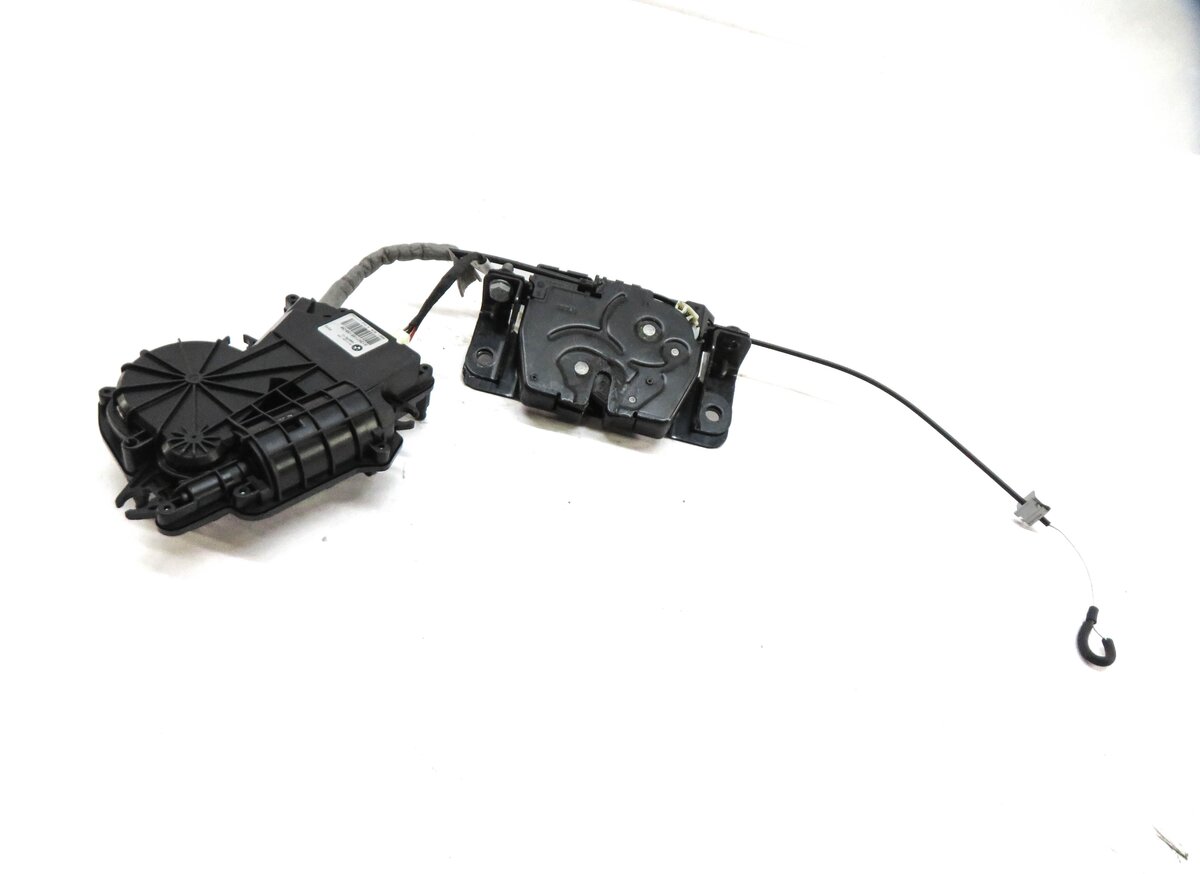 Thumbnail 2: 2011 BMW 550iGT (F07) REAR LOWER TRUNK LOCK LATCH ACTUATOR w/ SOFT CLOSE MOTOR