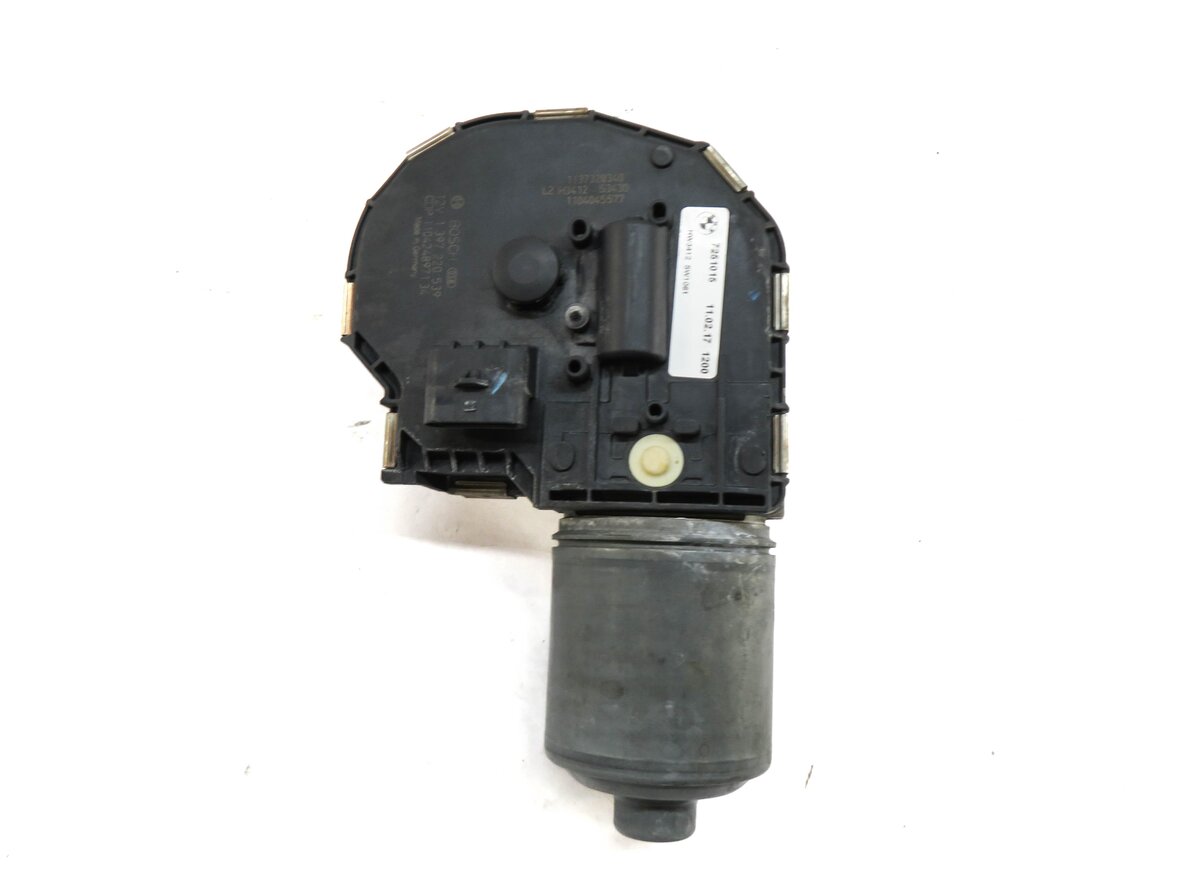 Thumbnail 2: 2010-2017 BMW 535iGT 550iGT (F07) FRONT WINDSHIELD WIPER MOTOR