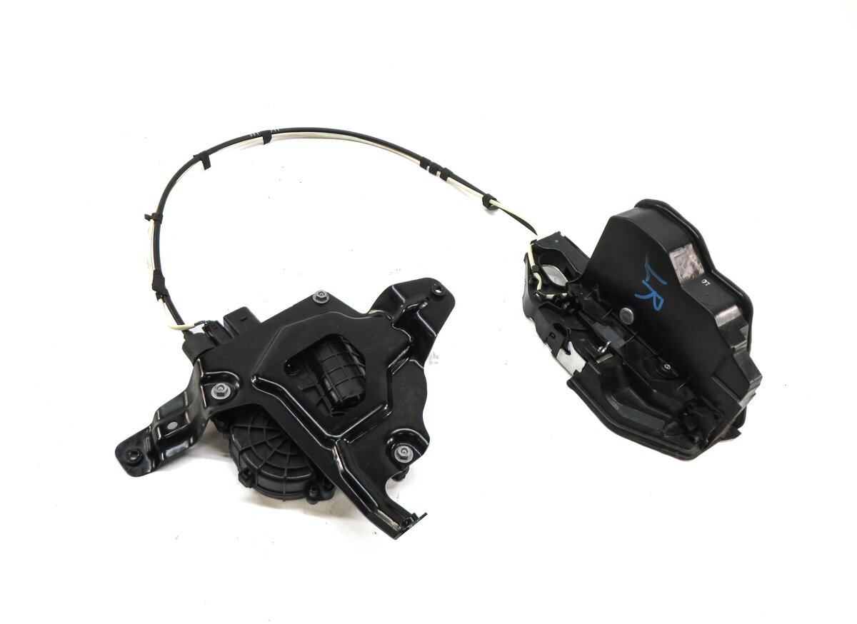 Thumbnail 2: 2010-2017 BMW 535iGT 550iGT (F07) LEFT SIDE REAR DOOR SOFT CLOSE DOOR LOCK LATCH