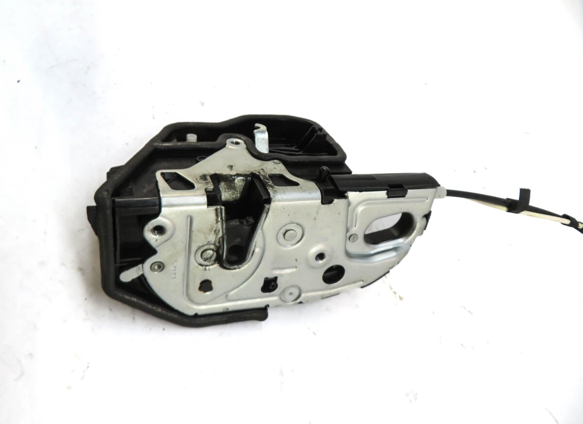 Thumbnail 6: 2010-2017 BMW 535iGT 550iGT (F07) LEFT SIDE REAR DOOR SOFT CLOSE DOOR LOCK LATCH