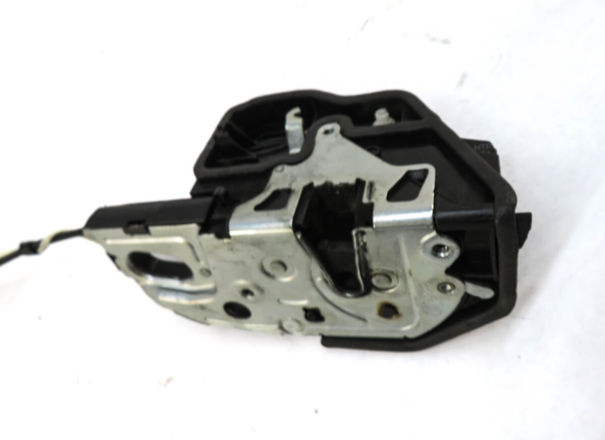 Thumbnail 6: 2010-2017 BMW 535iGT 550iGT (F07) RIGHT REAR DOOR SOFT CLOSE DOOR LOCK LATCH