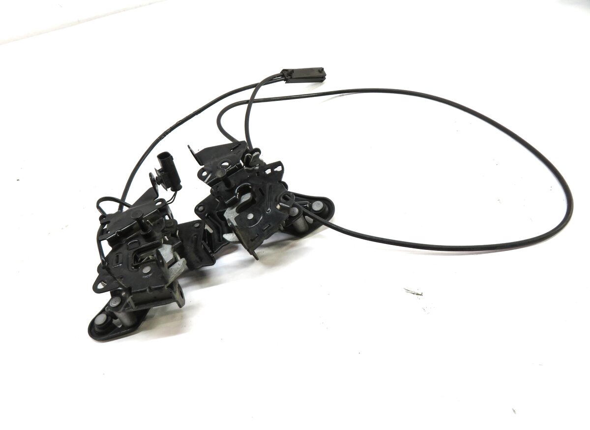 Thumbnail 2: 2011 BMW 550iGT (F07) FRONT LEFT & RIGHT LOWER HOOD LOCK LATCH SET w/ CABLE