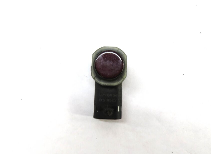 Thumbnail 2: 2011 BMW 550iGT (F07) REAR PDC PARK ASSIST DISTANCE SENSOR (DAMASK RED METALLIC)