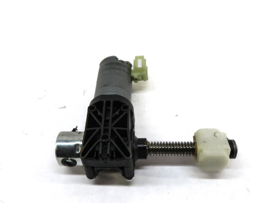Thumbnail 7: 2011 BMW 550iGT (F07) RIGHT FRONT PASSENGER POWER SEAT ADJUST MOTOR SET