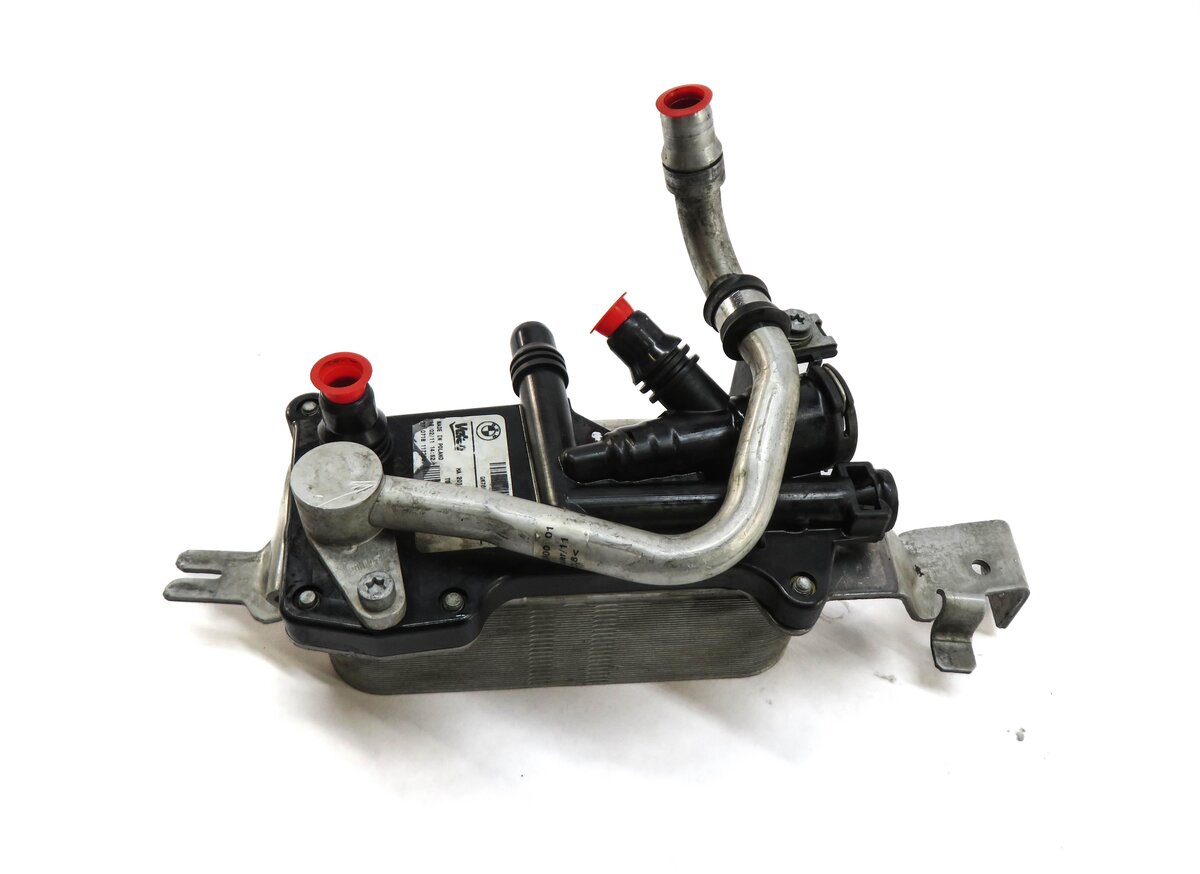 Thumbnail 3: 10-19 BMW 528i 550i 550iGT 650i (F06 F07 F10) 4.4L V8 - TRANSMISSION OIL COOLER