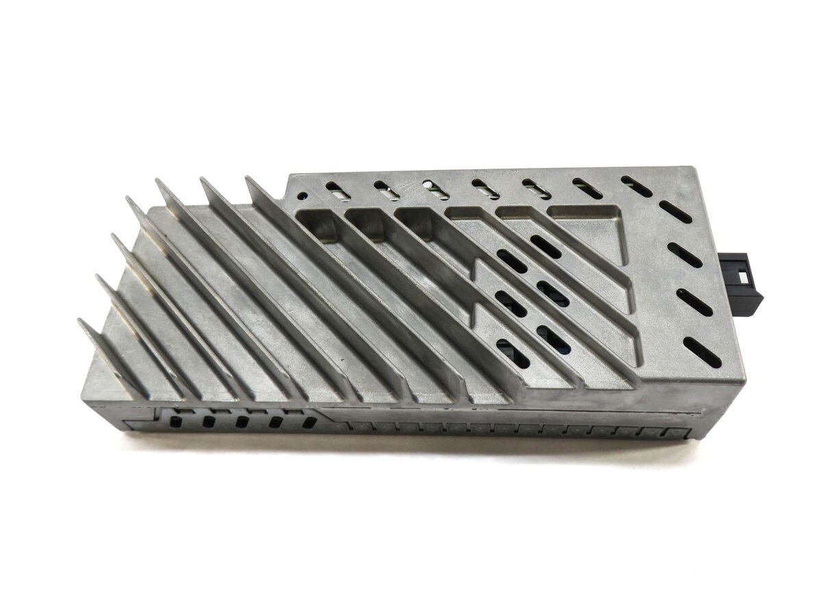 Thumbnail 2: 11-14 BMW 5 6 SERIES M5 M6 (F06 F10 F12 F13) STEREO HARMAN AUDIO AMP AMPLIFIER