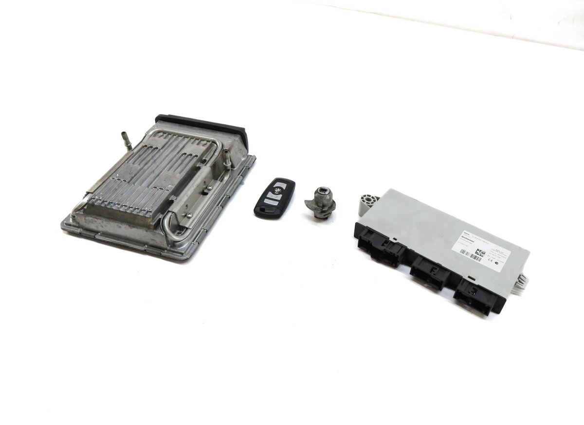 Thumbnail 3: 09-13 BMW 550i 650i 750i B7 (F01 F06 F10) 4.4L TURBO ENGINE CAS 4 MODULE KEY SET