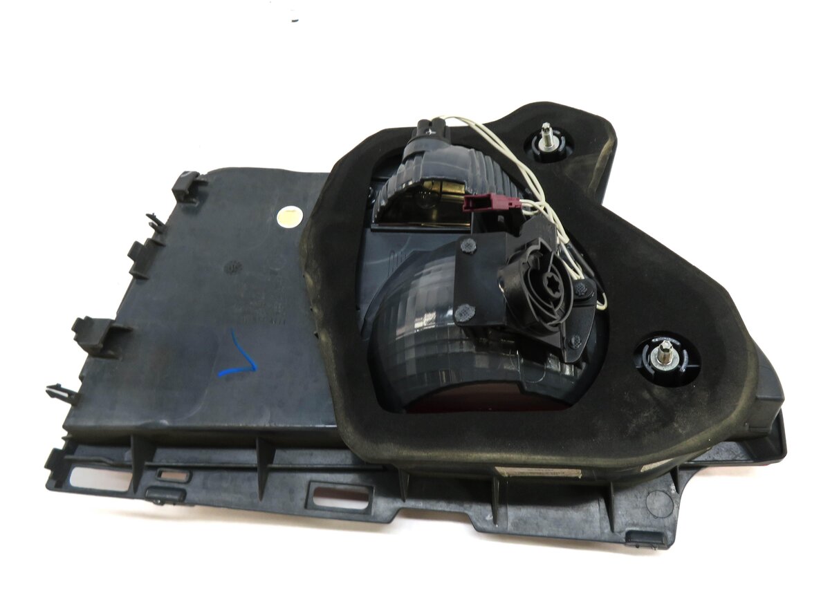 Thumbnail 4: 2010-2013 BMW 535iGT 550iGT (F07) LEFT DRIVER TRUNK LID TAILLIGHT LIGHT LAMP