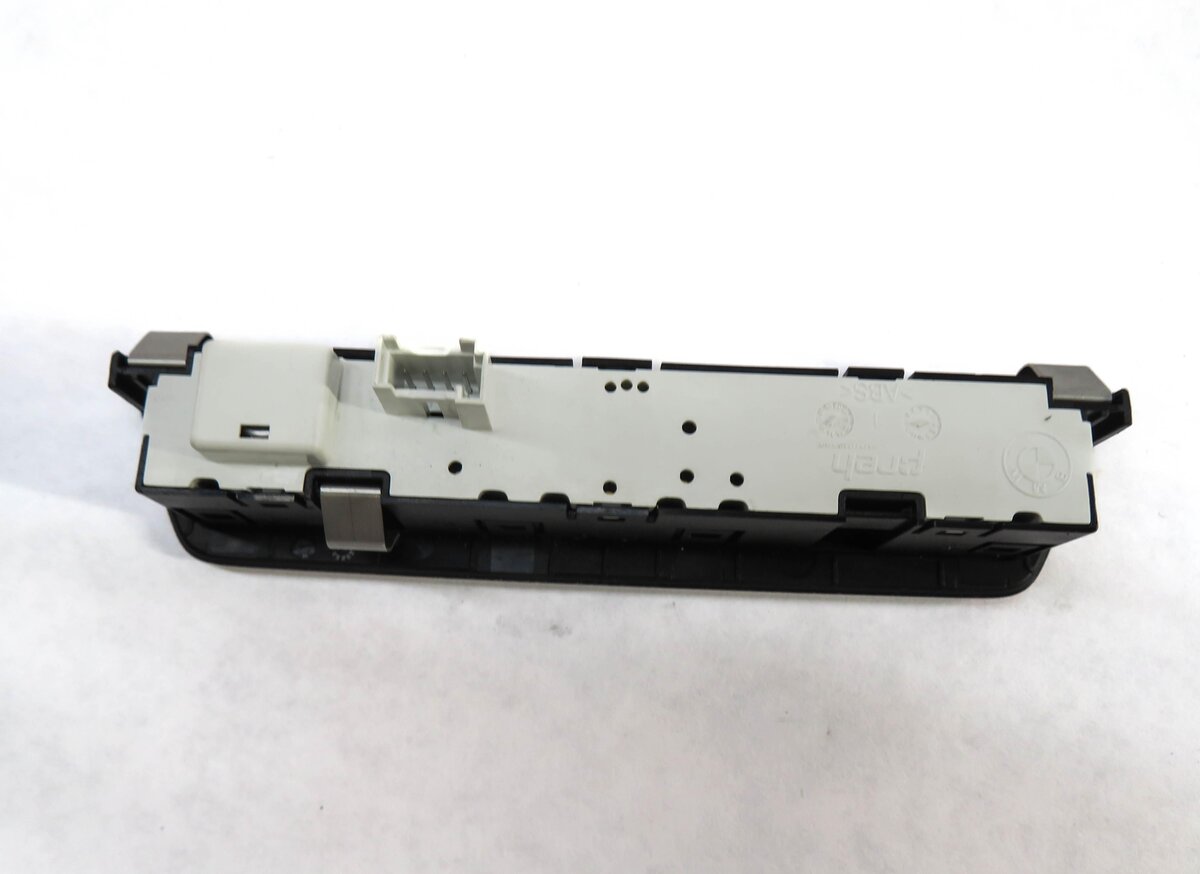 Thumbnail 3: 2011 BMW 550iGT (F07) ADAPTIVE CRUISE CONTROL LANE DEPARTURE BLIND SPOT SWITCH