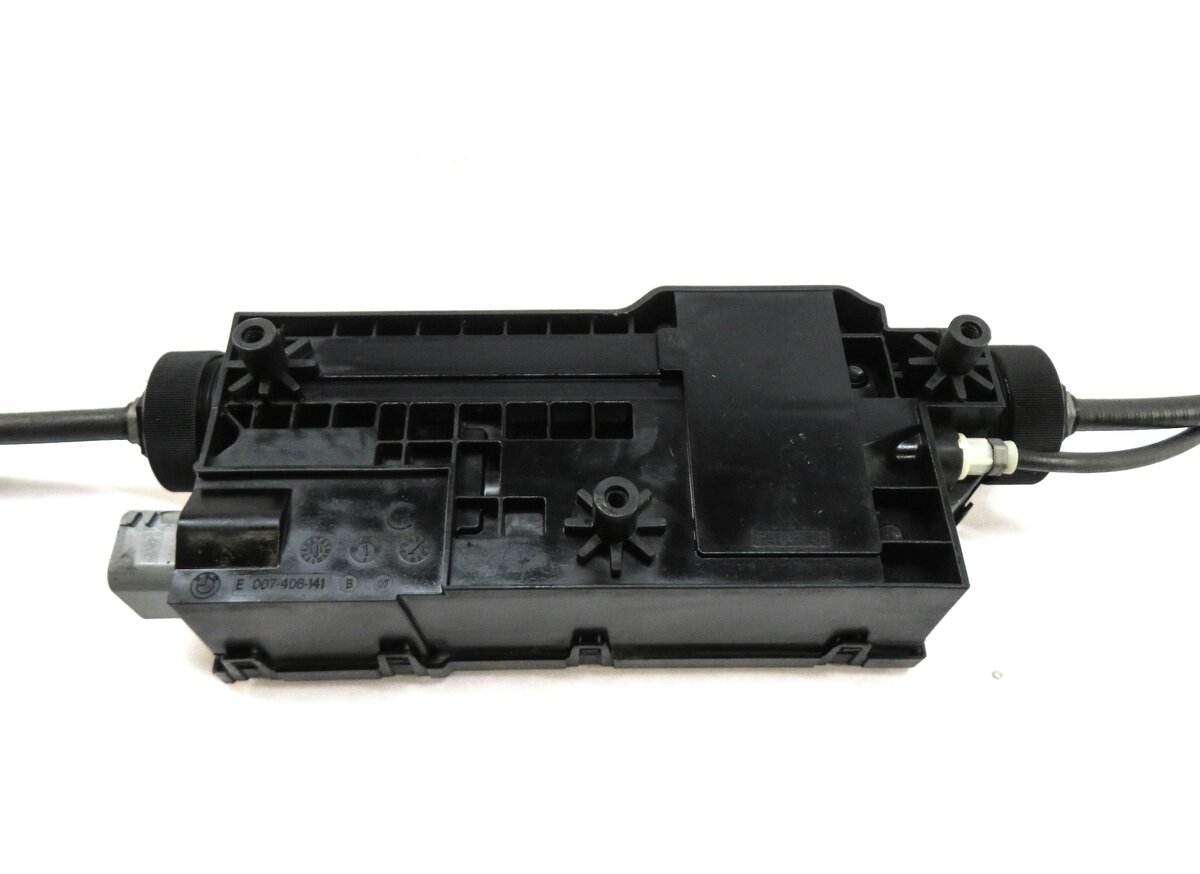 Thumbnail 4: 2011 BMW 550iGT (F07) EMERGENCY PARKING BRAKE ACTUATOR MOTOR w/ CABLES