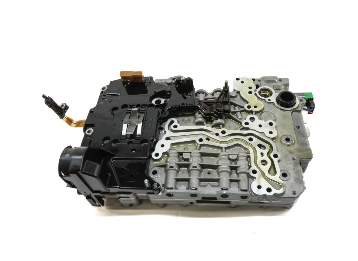 Thumbnail 3: 2010-2013 BMW 550i 550iGT (F07 F10) X-DRIVE AWD - 8HP70 TRANSMISSION VALVE BODY