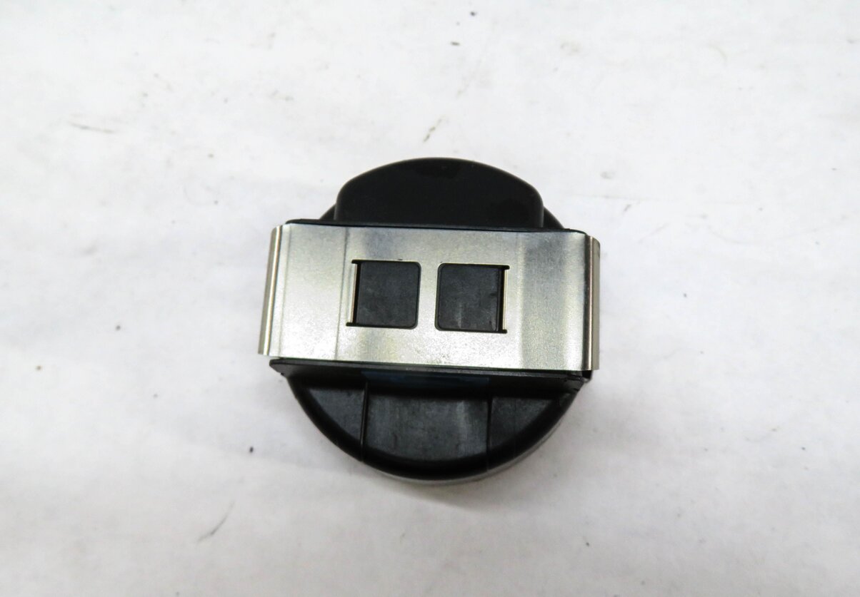Thumbnail 3: 2012 MERCEDES E CLASS COUPE (W207) RAIN SENSOR 2079010600