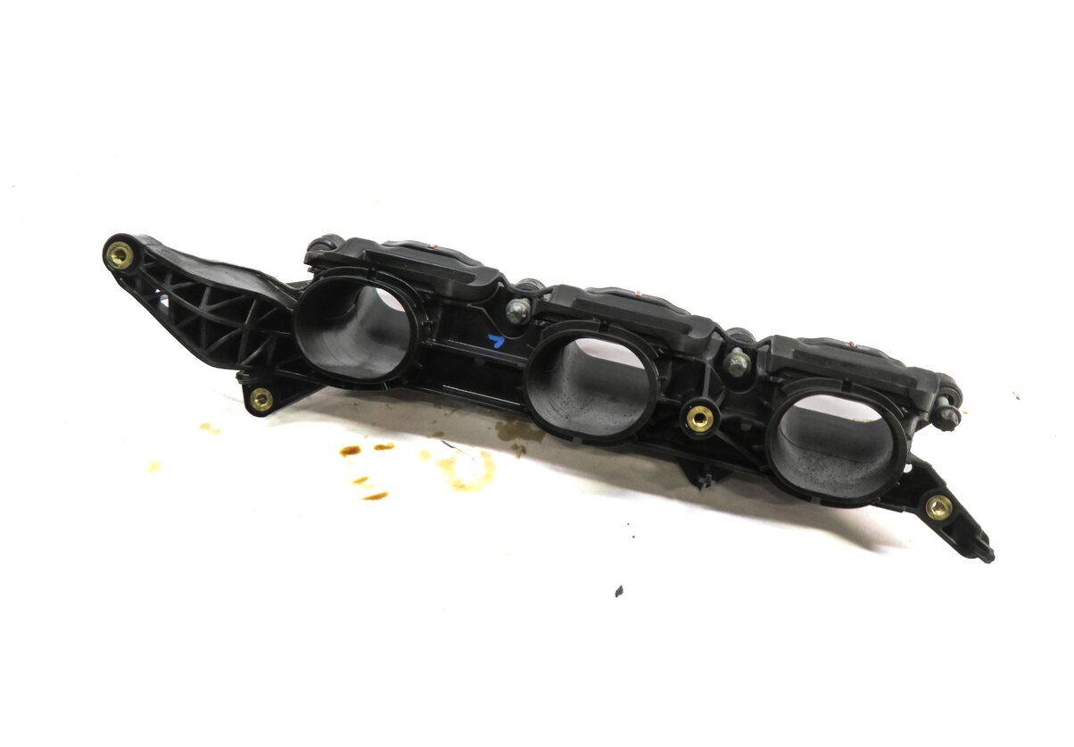 Thumbnail 1: 2012 MERCEDES C350 E350 R350 (W204 W207 W251) 3.5L - LEFT LOWER INTAKE MANIFOLD