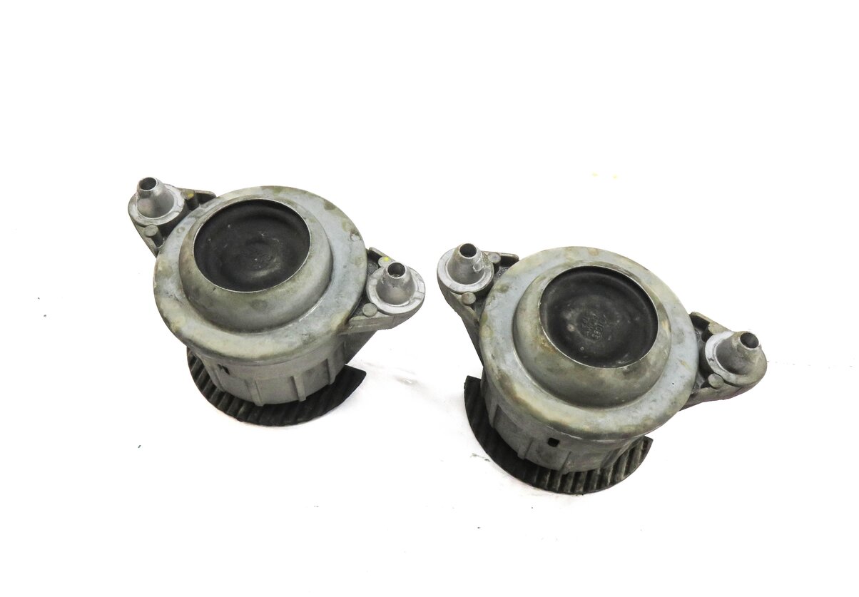 Thumbnail 1: 2012 MERCEDES E CLASS COUPE (W207) 3.5L M276 ENGINE LEFT RIGHT MOTOR MOUNT SET 2