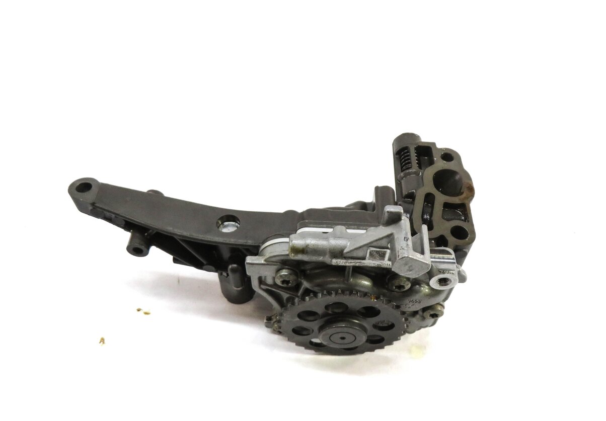 Thumbnail 3: 2012 MERCEDES E CLASS COUPE (W207) 3.5L M276 ENGINE OIL PUMP 2781810201