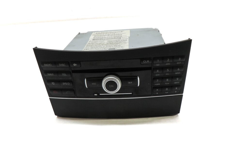 Thumbnail 2: 2012 MERCEDES E CLASS COUPE (W207) CD RADIO STEREO AMPLIFIER 2129002712