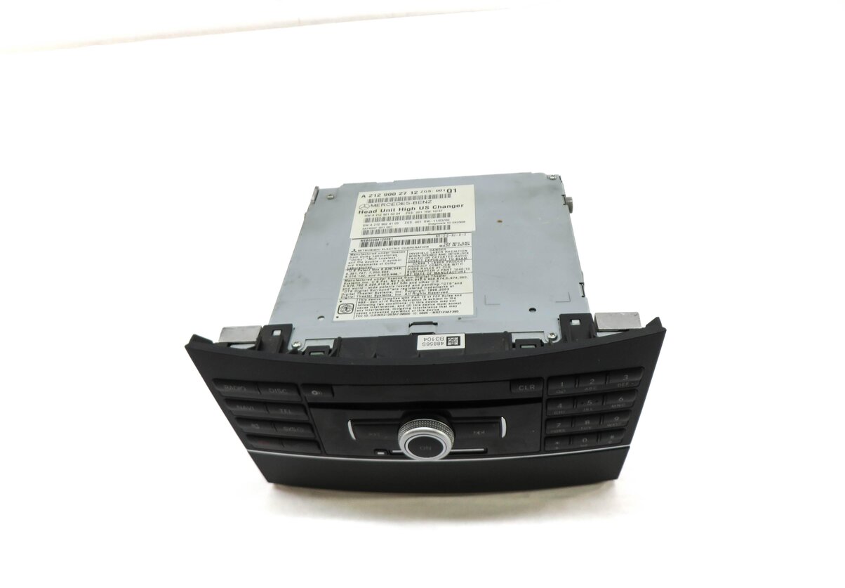 Thumbnail 3: 2012 MERCEDES E CLASS COUPE (W207) CD RADIO STEREO AMPLIFIER 2129002712
