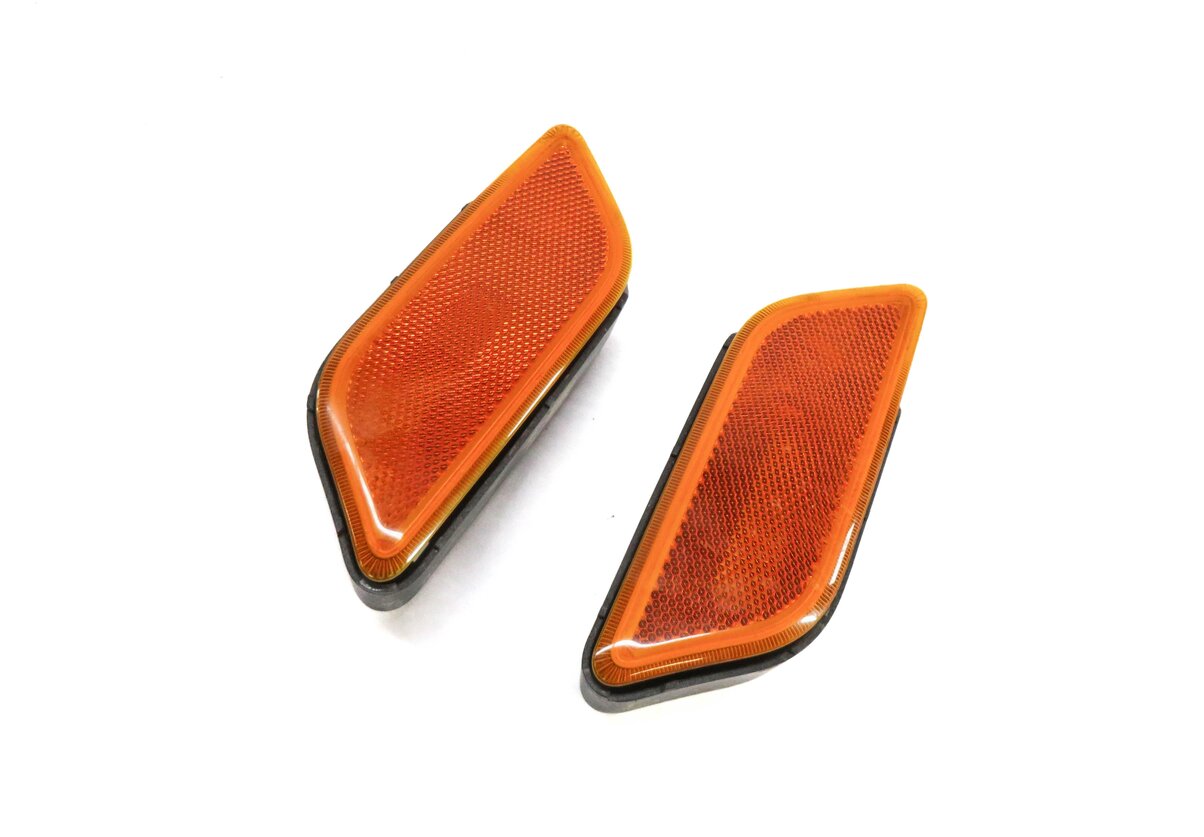 2012 MERCEDES E CLASS COUPE (W207) TURN SIGNAL MARKER LIGHT LEFT RIGHT SET OF 2