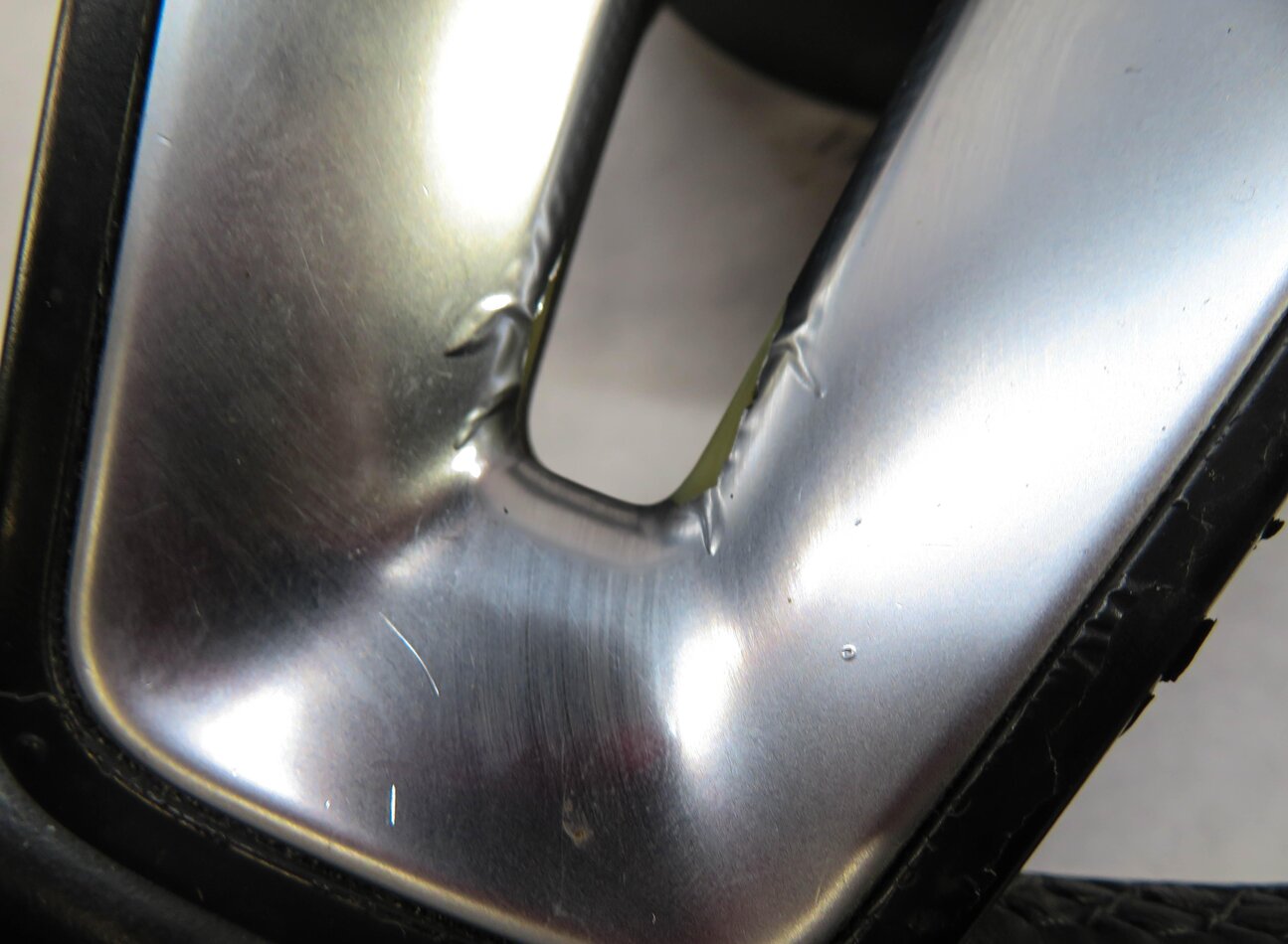 Thumbnail 7: 12-13 MERCEDES C E CLS CLASS (W204 W207 W219) 3-SPOKE STEERING WHEEL w/ PADDLES