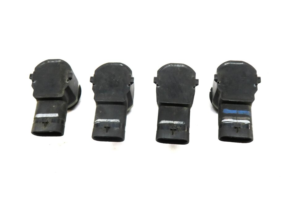 Thumbnail 3: 2011 BMW 535iGT (F07) REAR PDC PARK DISTANCE SENSOR SET-4 (BLACK 475)