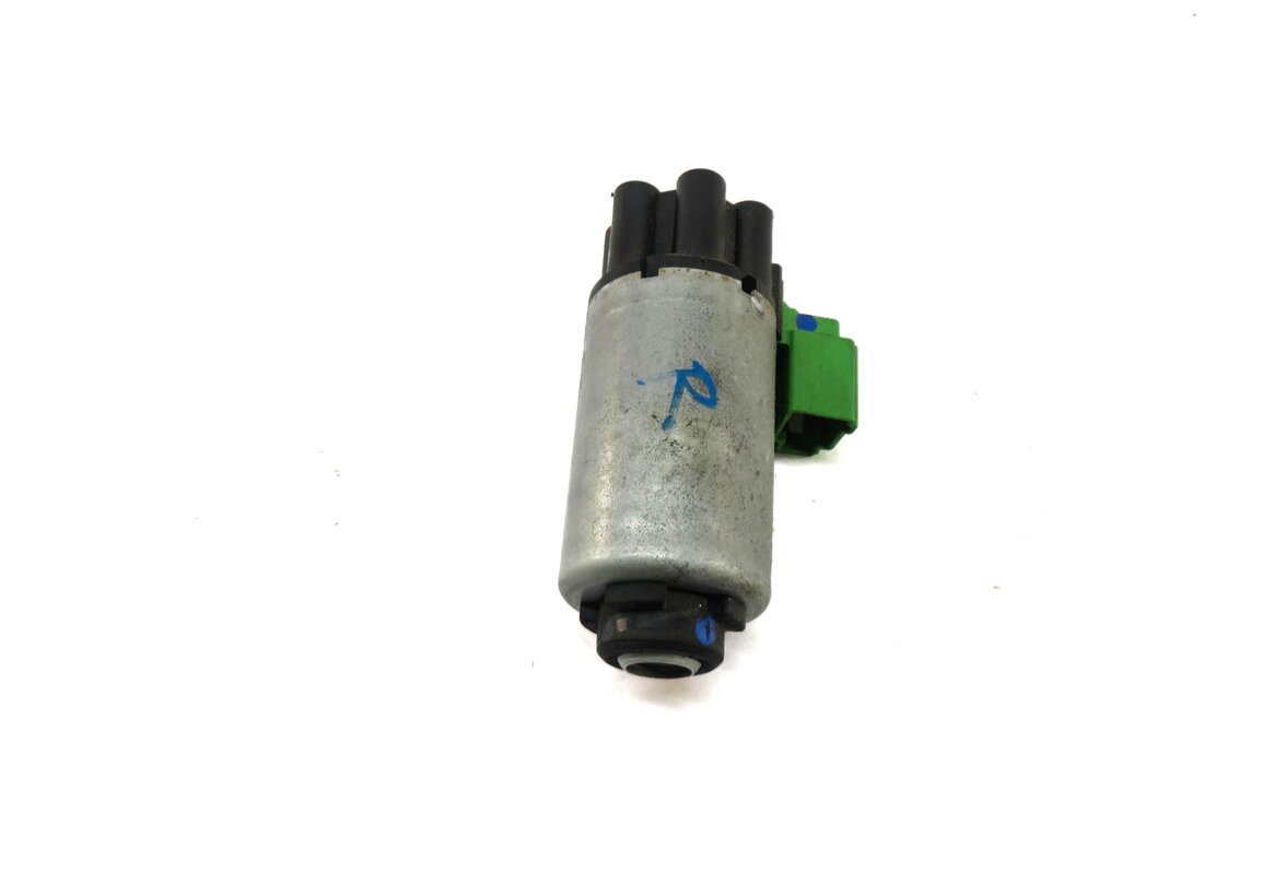 Thumbnail 8: 2011 BMW 535iGT (F07) FRONT FRONT PASSENGER SEAT ADJUST ADJUSTMENT MOTOR SET