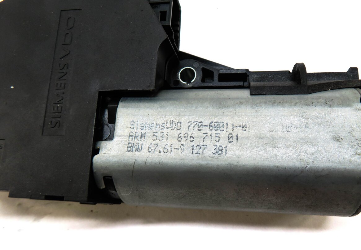 Thumbnail 4: 2010-2017 BMW 535iGT 550iGT (F07) PANORAMIC SUNROOF WINDOW MOTOR