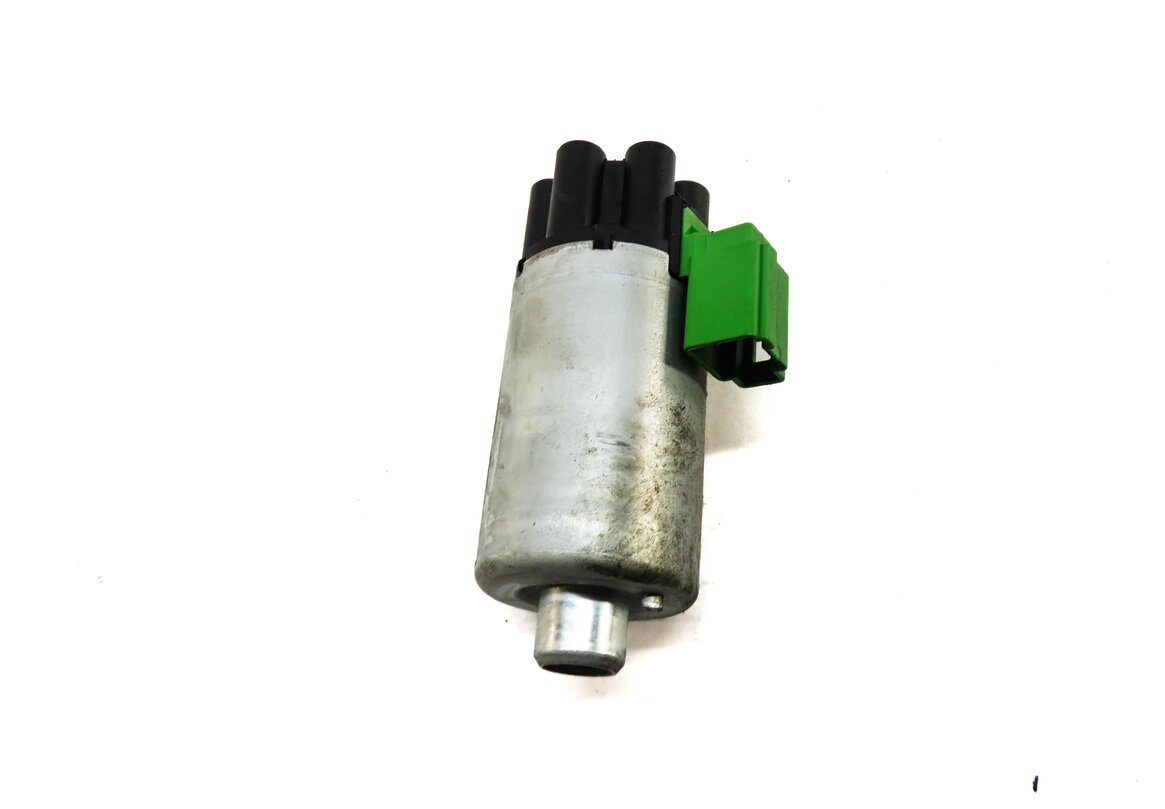 Thumbnail 8: 2011 BMW 535iGT (F07) LEFT FRONT DRIVER SEAT ADJUST ADJUSTMENT MOTOR SET