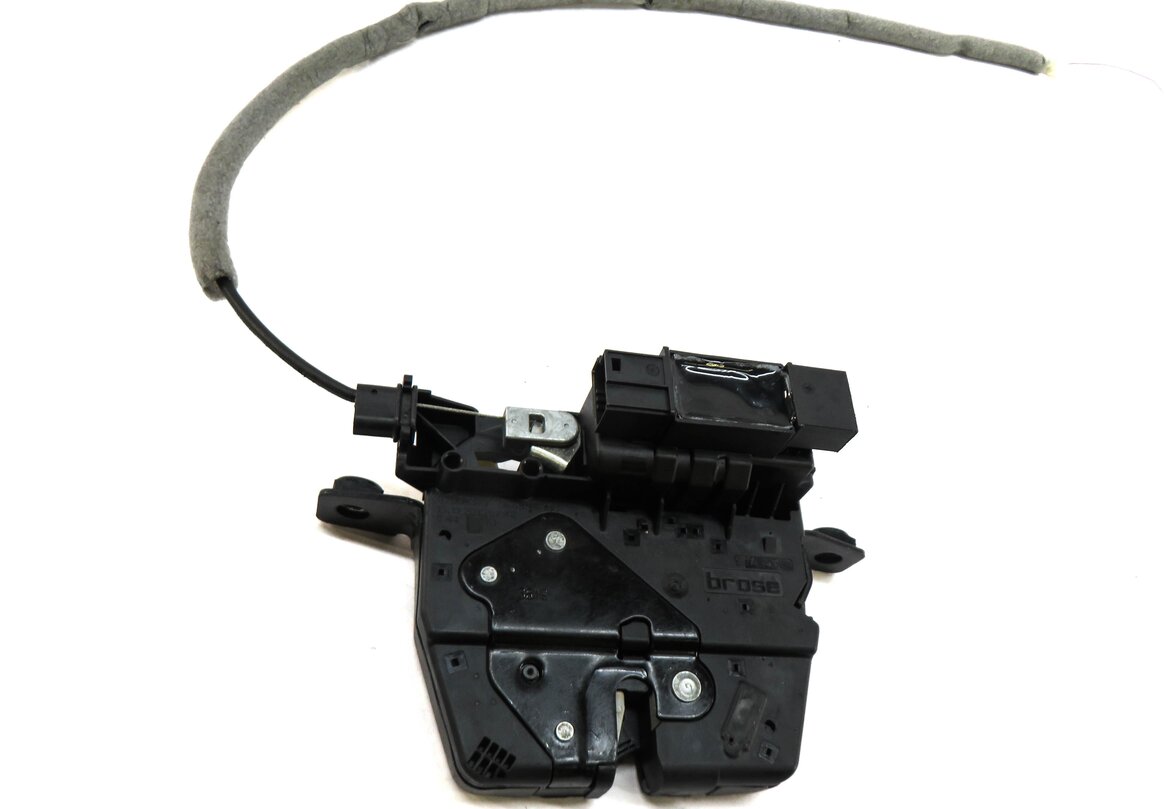 Thumbnail 7: 2011 BMW 535iGT (F07) REAR UPPER TRUNK LOCK LATCH ACTUATOR w/ SOFT CLOSE MOTOR