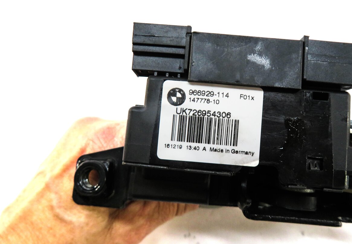 Thumbnail 9: 2011 BMW 535iGT (F07) REAR UPPER TRUNK LOCK LATCH ACTUATOR w/ SOFT CLOSE MOTOR