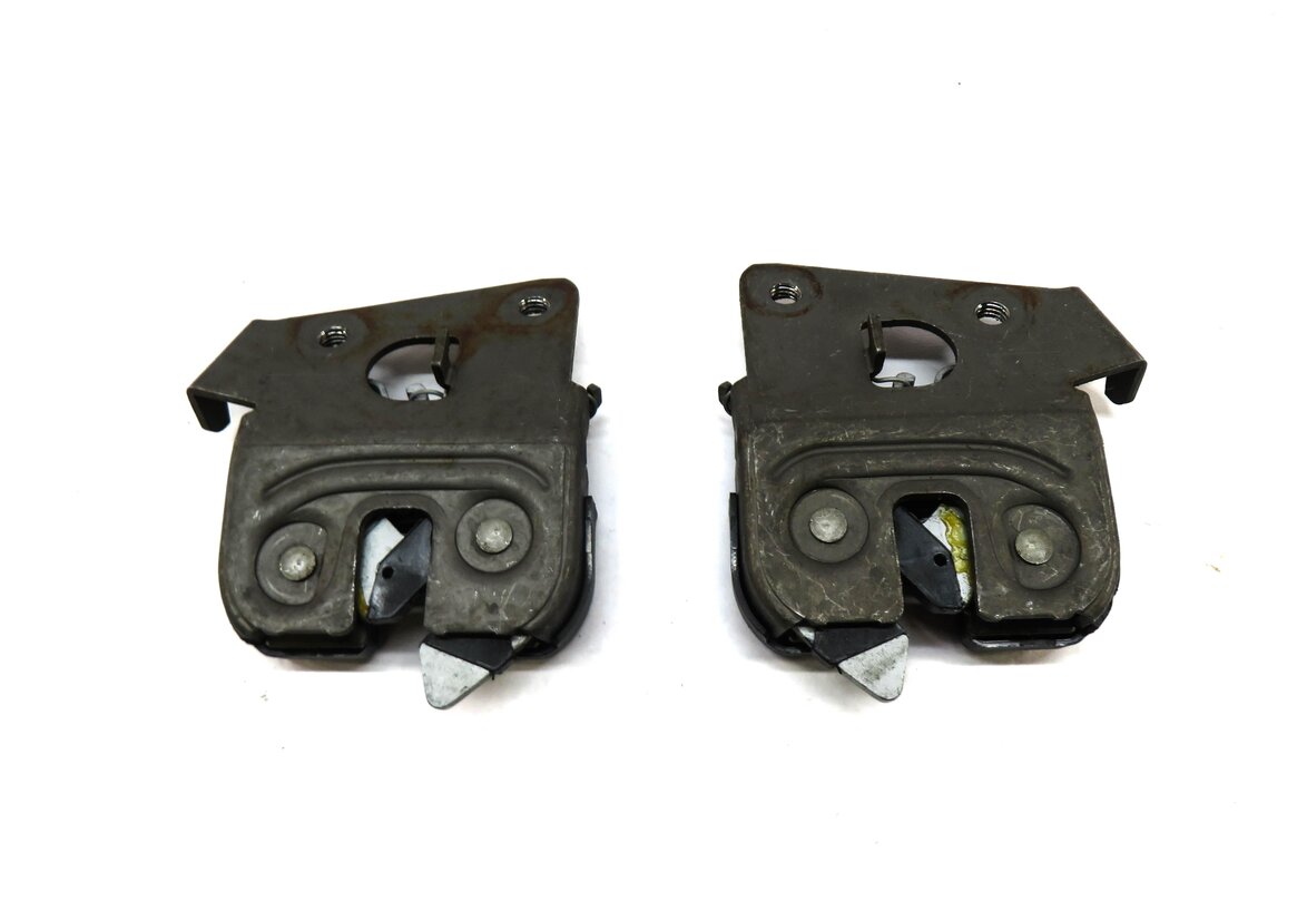 Thumbnail 3: 2011 BMW 535iGT (F07) LEFT & RIGHT REAR FOLDING SEAT LOCK LATCH SET-2