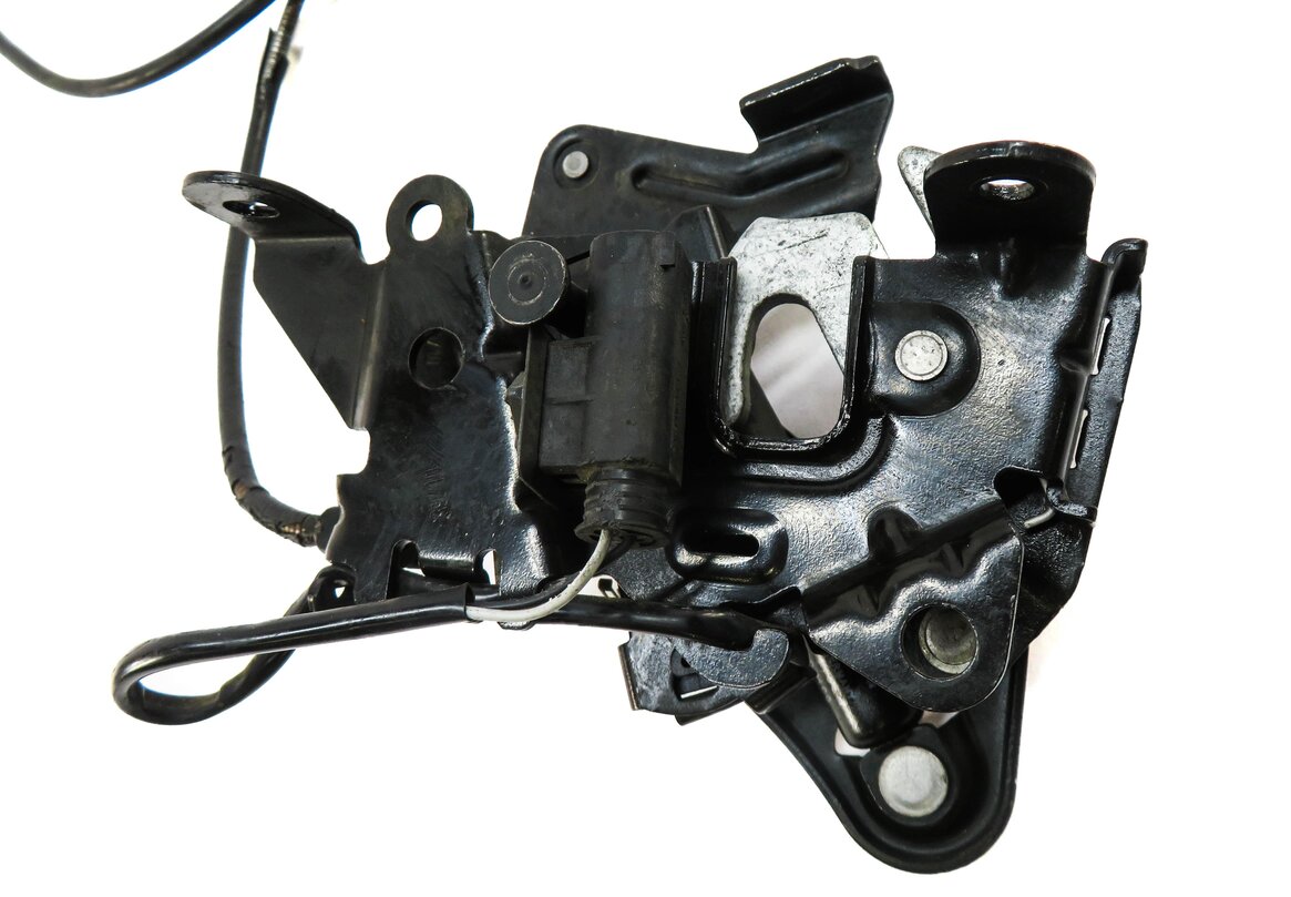 Thumbnail 5: 2011 BMW 535iGT (F07) FRONT LEFT & RIGHT LOWER HOOD LOCK LATCH SET w/ CABLE