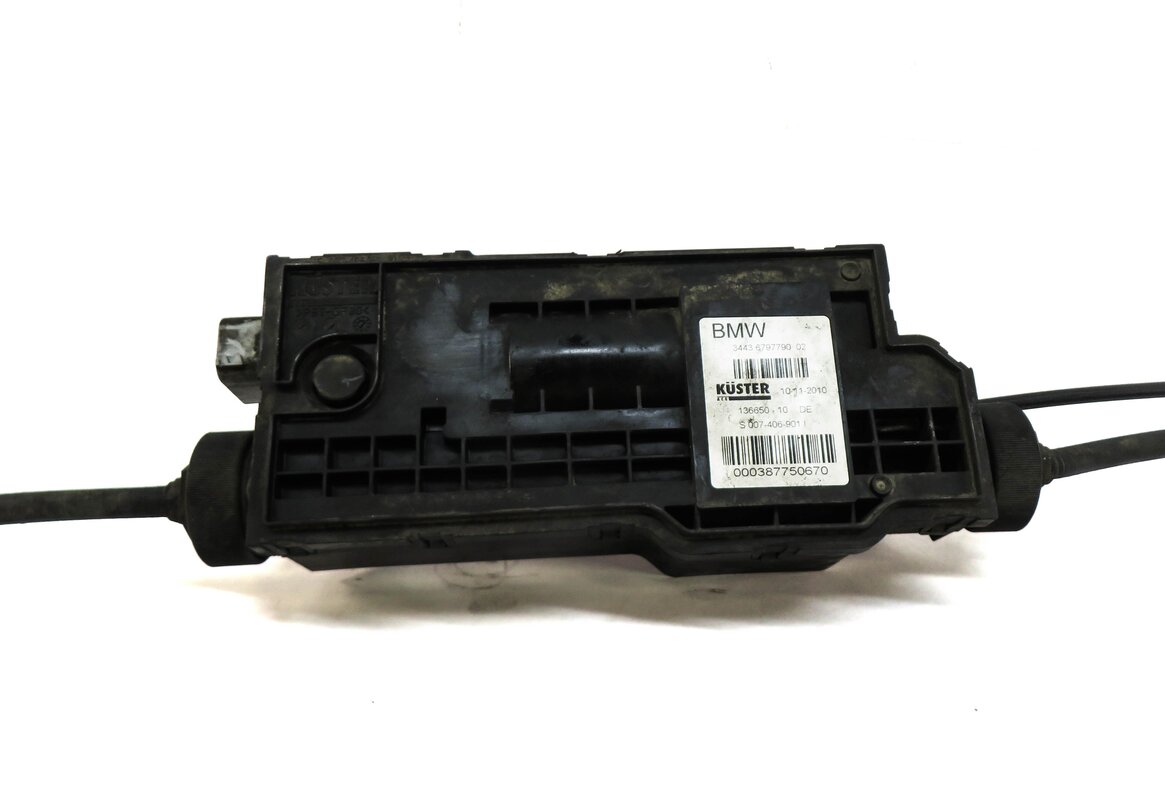 Thumbnail 2: 2011 BMW 535iGT (F07) EMERGENCY PARKING BRAKE ACTUATOR MOTOR w/ CABLES