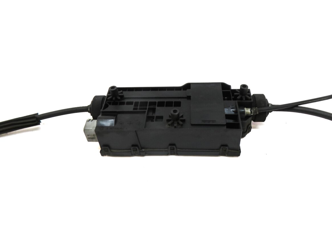 Thumbnail 3: 2011 BMW 535iGT (F07) EMERGENCY PARKING BRAKE ACTUATOR MOTOR w/ CABLES