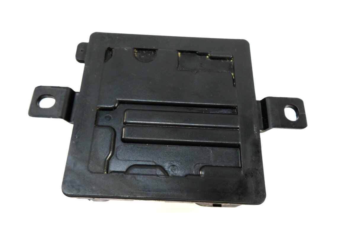 Thumbnail 4: 2011 BMW 535iGT (F07) INTEGRATED POWER SUPPLY CONTROL MODULE
