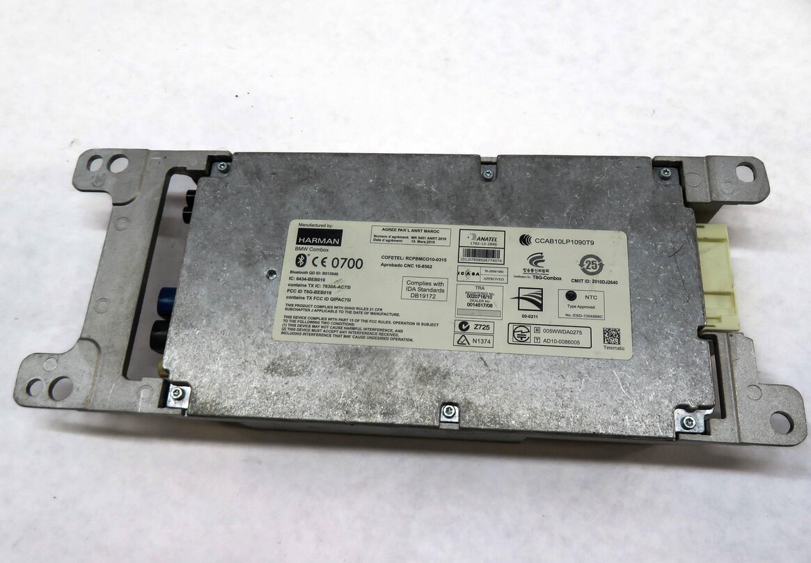 Thumbnail 3: 2011 BMW 535iGT (F07) BLUETOOTH TELEMATICS COMMUNICATION COMBOX CONTROL MODULE