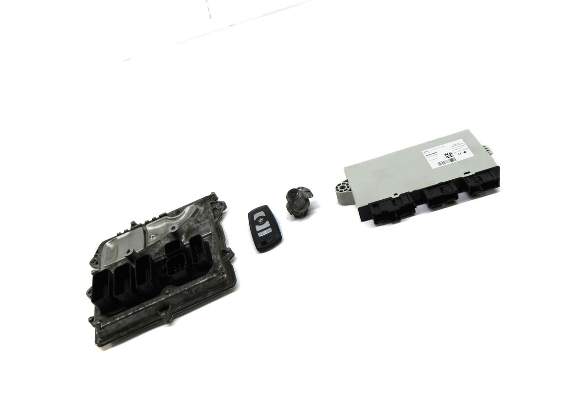 Thumbnail 3: 11-12 BMW 535i 535iGT X3 (F06 F07 F10) 3.0L N55 ENGINE DME CAS-4 MODULE KEY SET