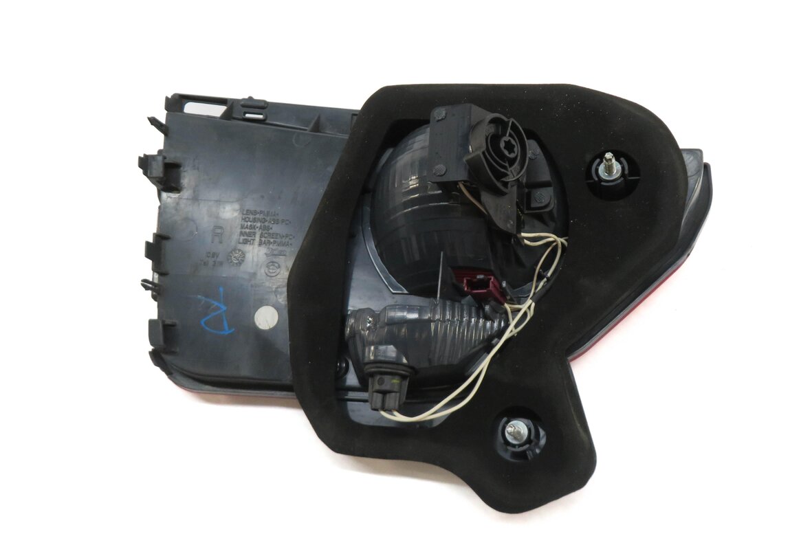 Thumbnail 4: 2010-2013 BMW 535iGT 550iGT (F07) RIGHT PASSENGER TRUNK LID TAILLIGHT LIGHT LAMP