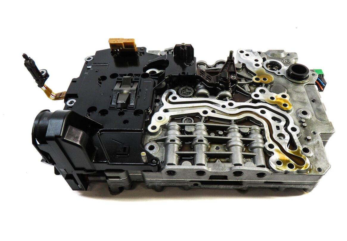 Thumbnail 2: 10-11 BMW 535i 535iGT (F07 F10) 3.0L - 8HP-45 AUTOMATIC TRANSMISSION VALVE BODY