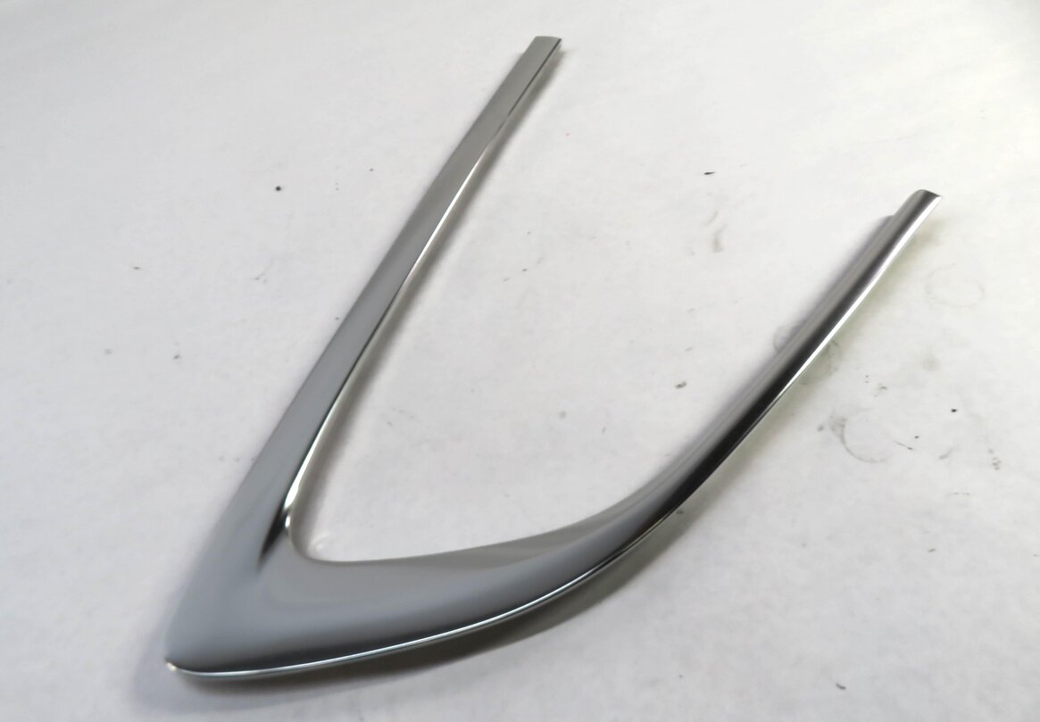 Thumbnail 2: 2011 BMW 535iGT (F07) RIGHT PASSENGER REAR QUARTER WINDOW TRIM (CHROME)