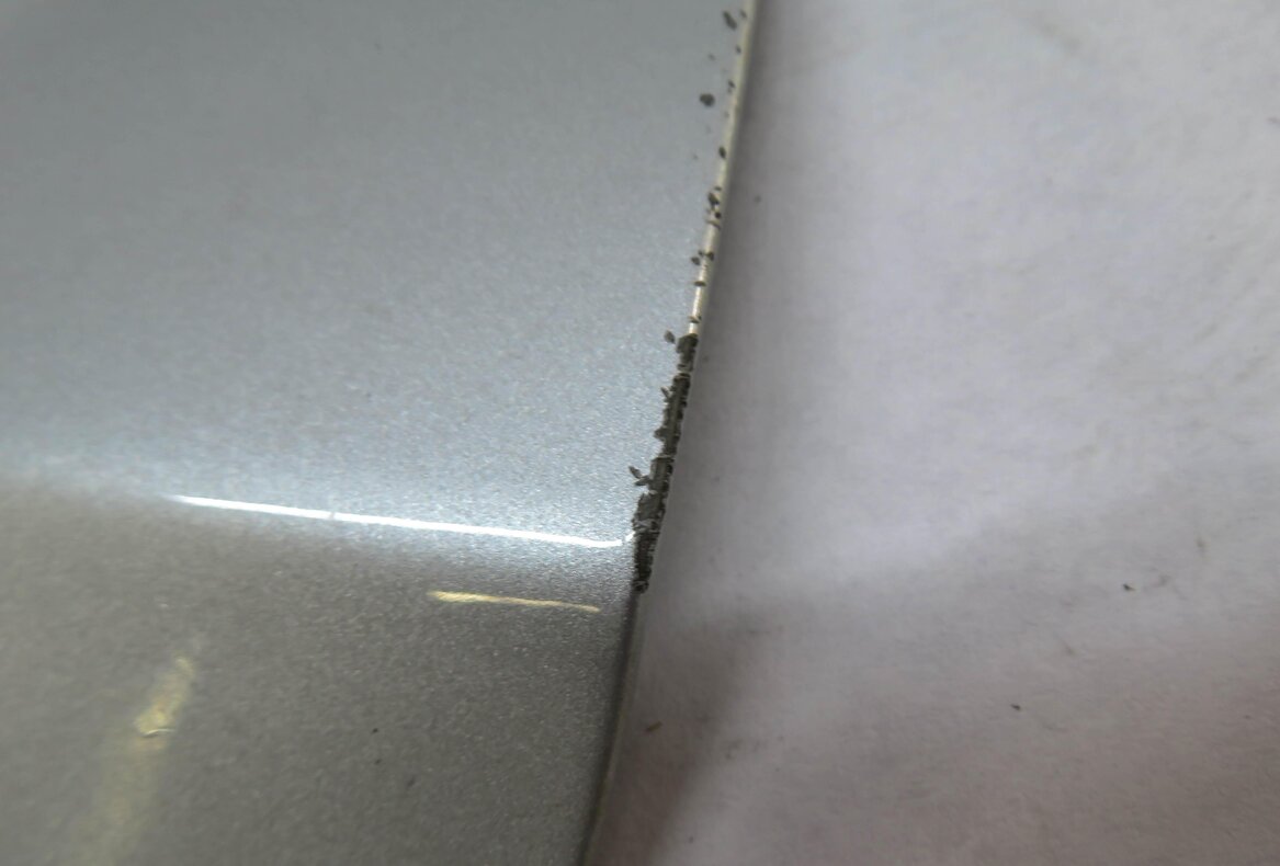 Thumbnail 5: 2007-2013 BMW X5 (E70) FUEL TANK DOOR LID COVER FLAP TRIM (TITANIUM SILVER 354)