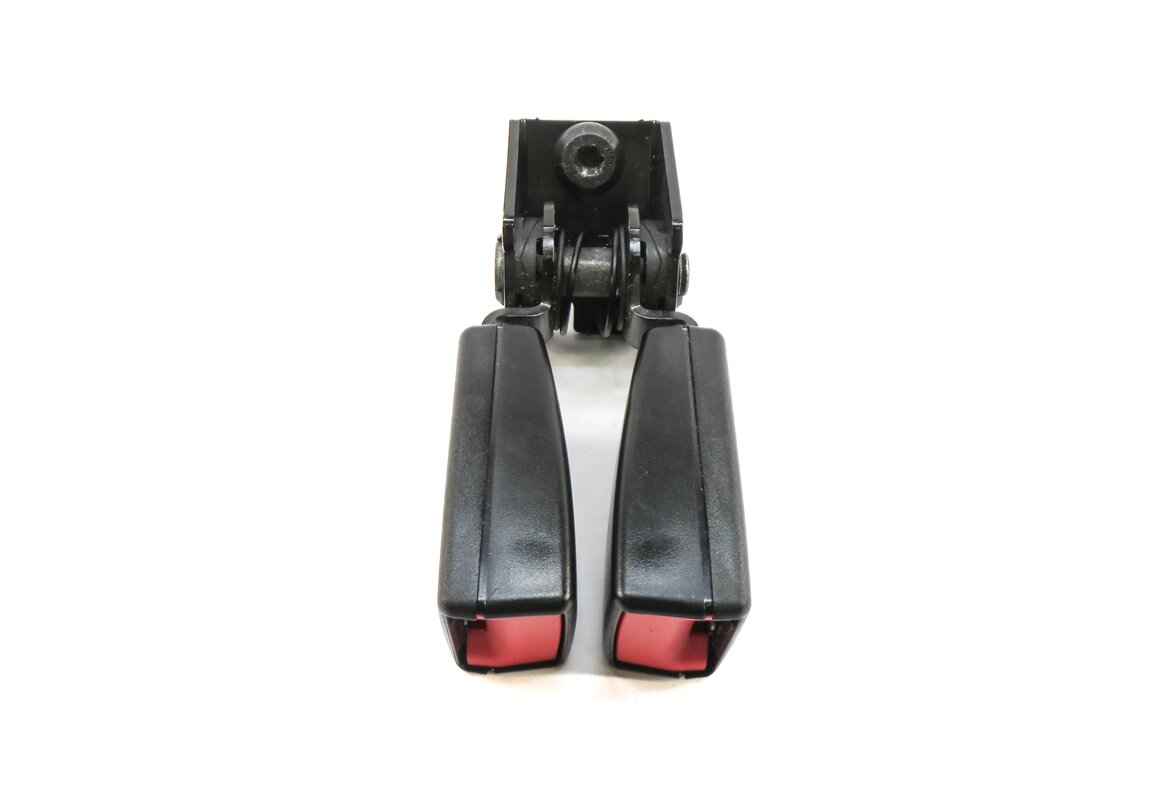 Thumbnail 2: 2010 BMW X5 (E70) REAR 3rd THIRD ROW SEAT DUAL SEATBELT BUCKLE RECEIVERS