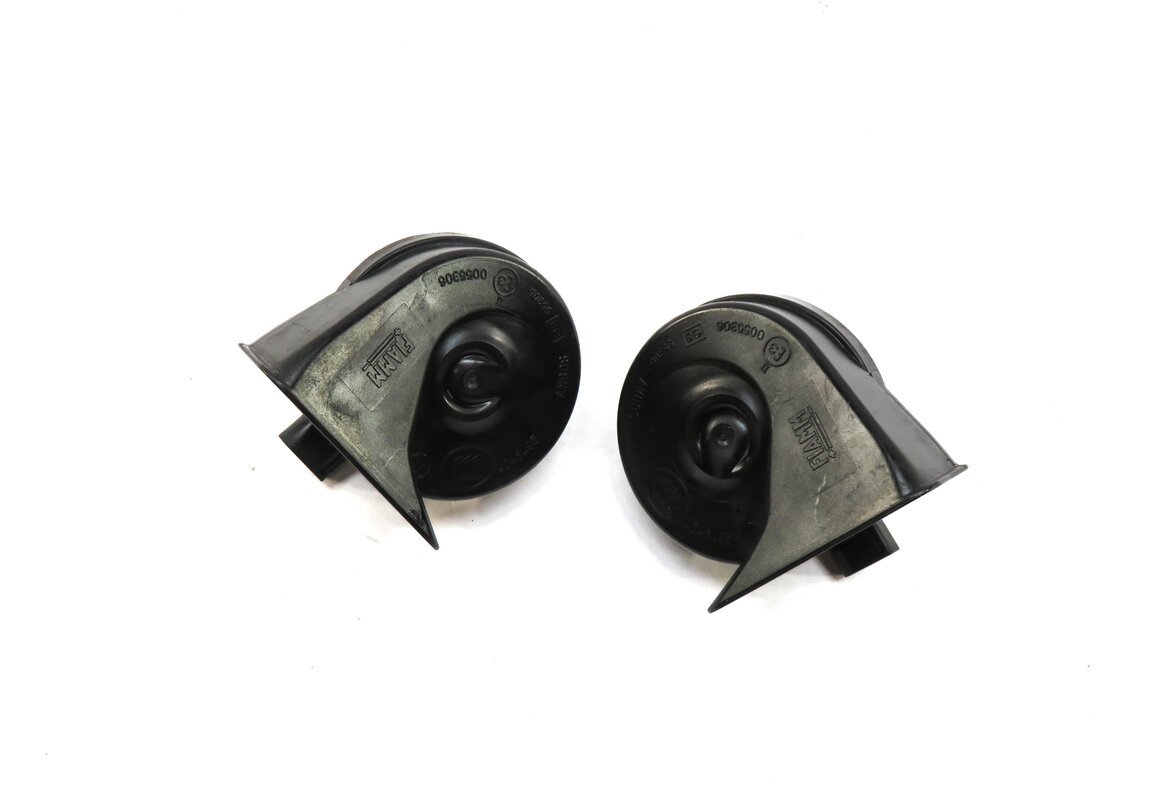 Thumbnail 2: 2007-2011 BMW X5 X6 (E70 E71 E72) HIGH & LOW TONE NOTE EMERGENCY SAFETY HORN SET
