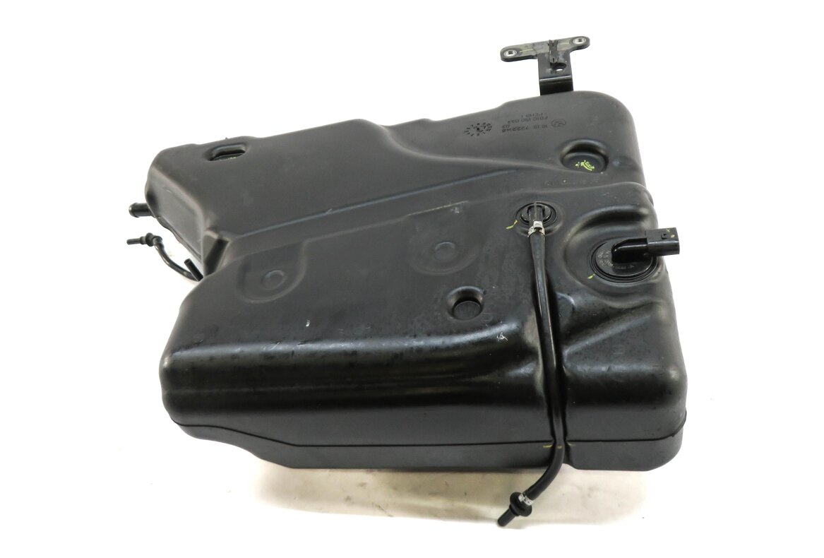 Thumbnail 2: 2009-2013 BMW X5 (E70) 3.0L TURBO M57Y PASSIVE DIESEL EXHAUST FLUID DEF TANK