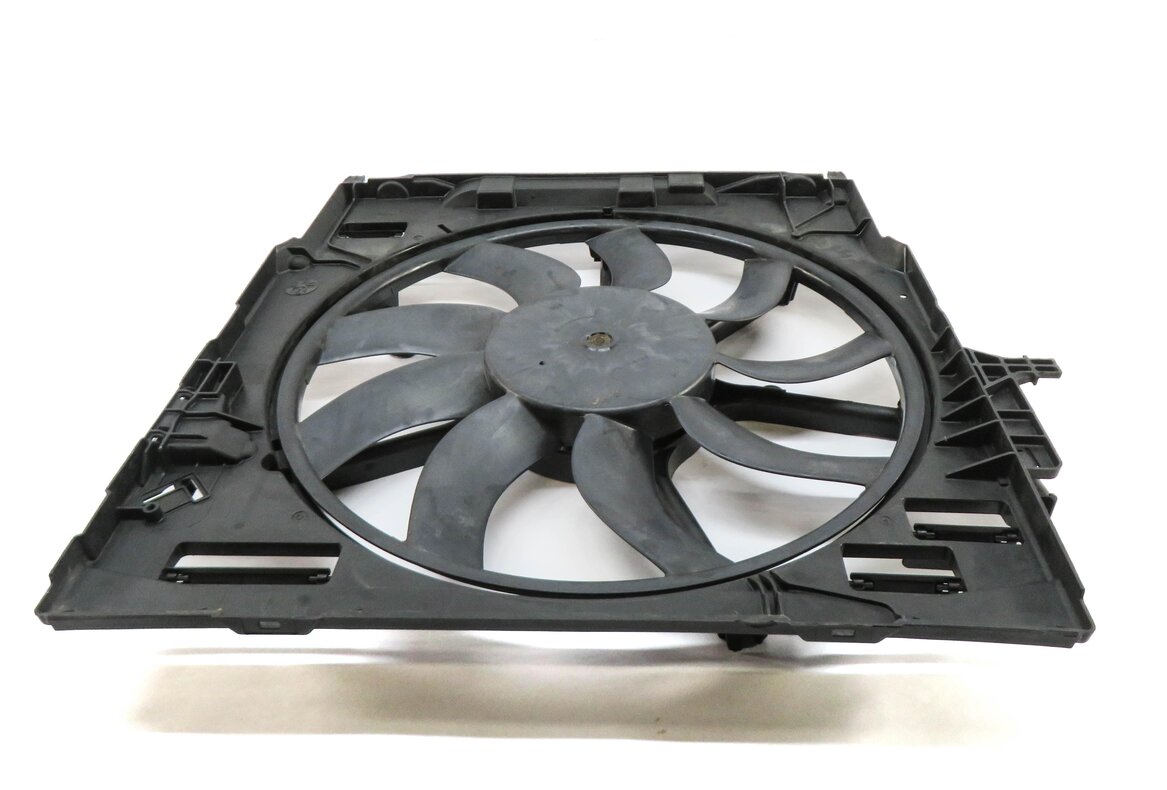 Thumbnail 3: 2009-2014 BMW X5 X6 (E70 E71) 3.0L N55 TURBO / 3.0L DIESEL COOLING FAN 850 WATT